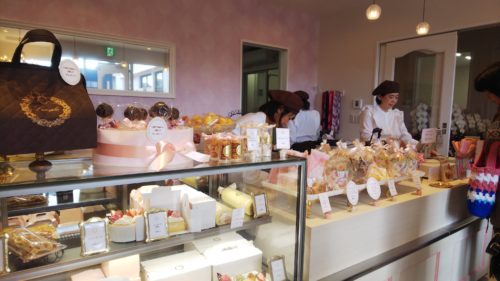 富士市 バラのマドレーヌのお店ランジェラ ダヤンテールblog