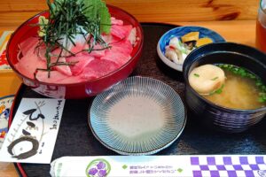富士宮市 海鮮丼 【ひこまる】ダヤンテールブログ